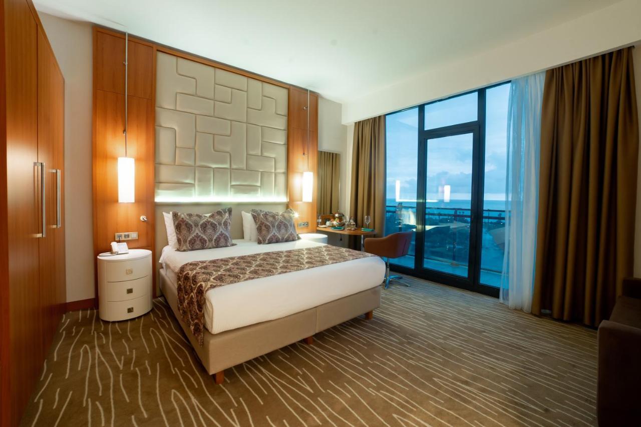 Grand Bellagio Convention & Casino 5* Batumi